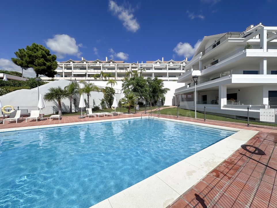 Stunning 2-Bed Duplex Penthouse with sea views in Ocean Hills, Estepona's New Golden Mile