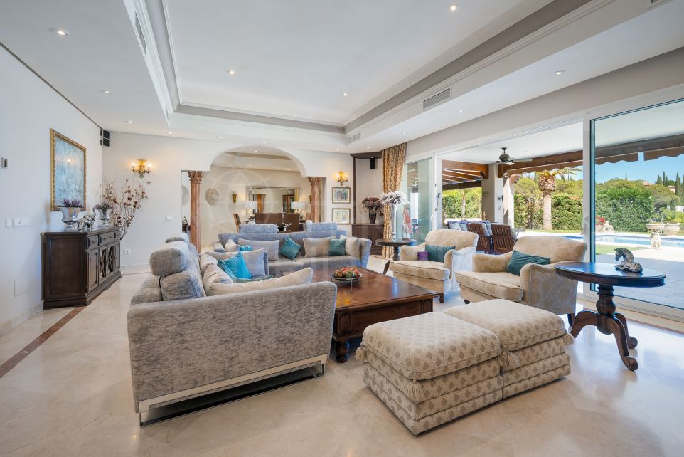 Superbe maison de luxe de 7 chambres à vendre à Nueva Andalucia, Marbella