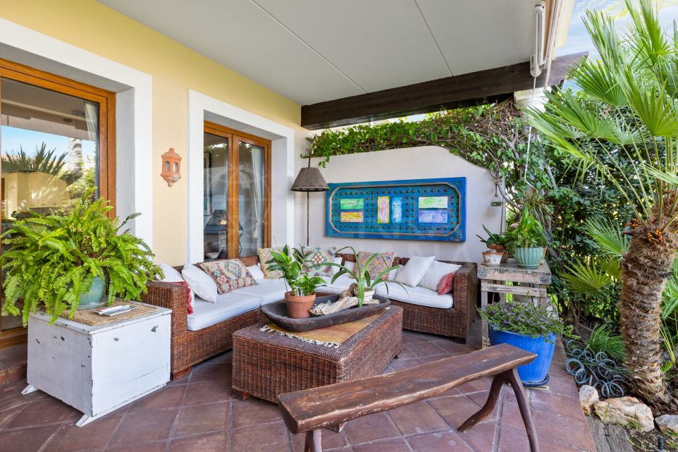 Maison de ville de 4 chambres avec jardin et vue partielle sur la côte à vendre à Paraiso Hills, Estepona