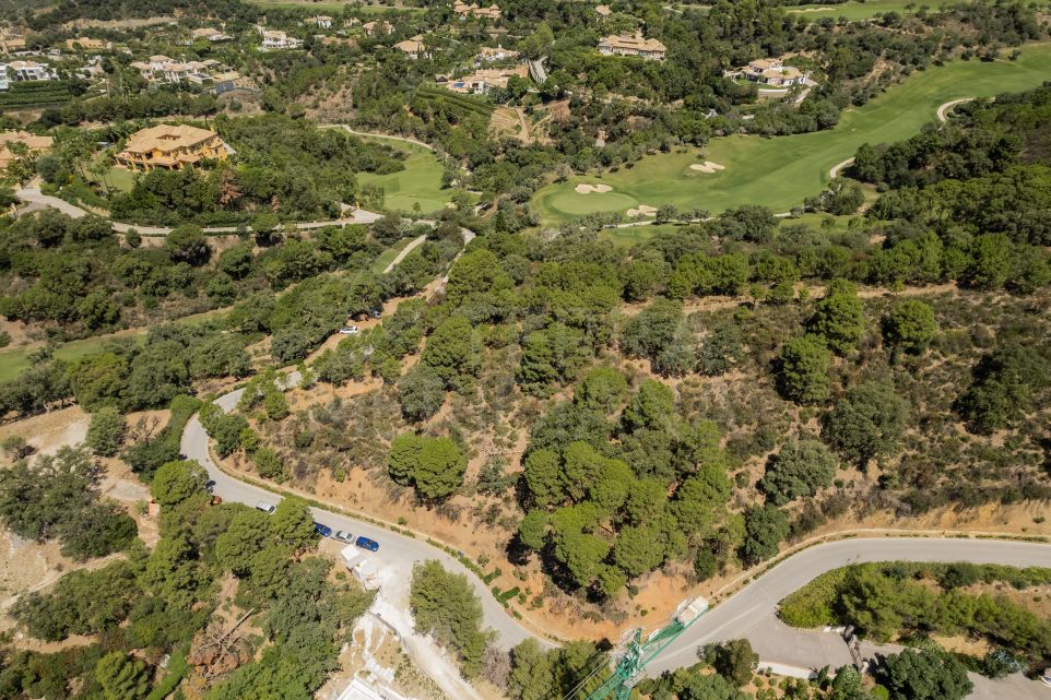 Parcelles d’exception pour une vie de luxe sur mesure : Opportunités inégalées à vendre à La Zagaleta, Benahavís
