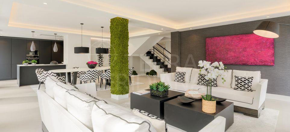 Luxury Villa with Top-Notch Amenities For Sale in Las Brisas, Nueva Andalucia, Marbella