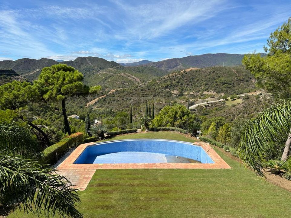 Investment Opportunity - Fully Licensed Villa for Sale in La Zagaleta, Benahavis