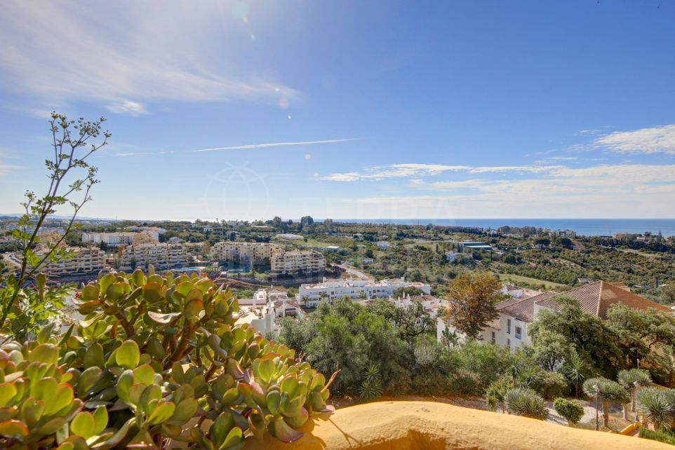 2 bedroom apartment with stunning sea views for sale in Terrazas del Sol, Estepona New Golden Mile