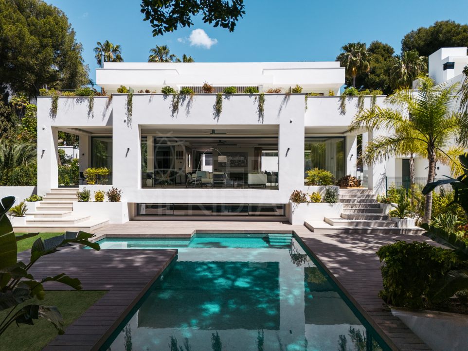 Villa de lujo ecológica con diseño moderno en venta en The Golden 7, Marbella Golden Mile