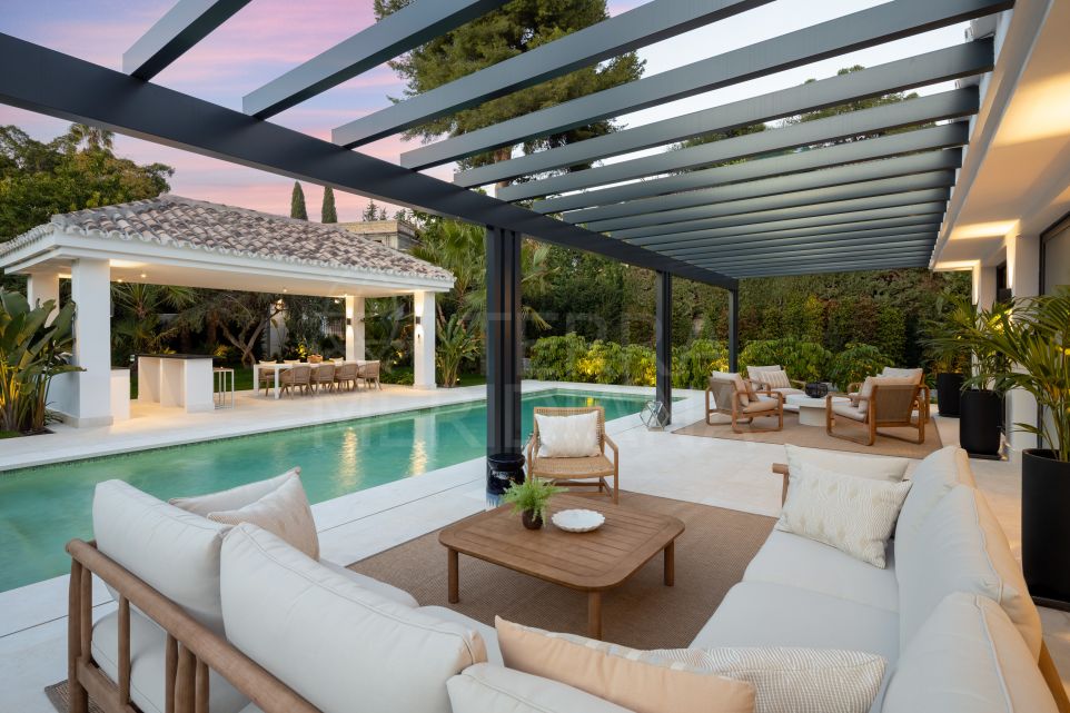 Designer Villa with Lush Gardens for Sale in Las Brisas, Nueva Andalucia, Marbella