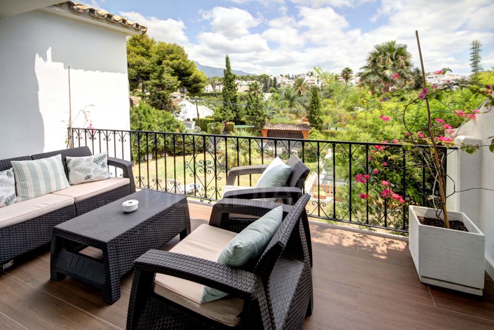 Reformed 3 bedroom apartment for sale in Nueva Andalucia