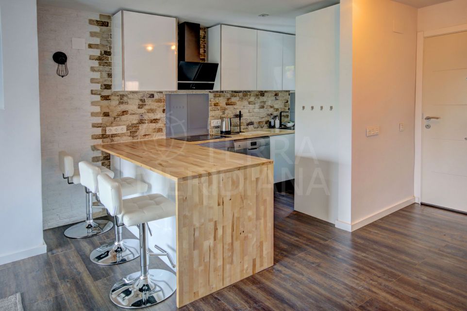 Reformed 3 bedroom apartment for sale in Nueva Andalucia
