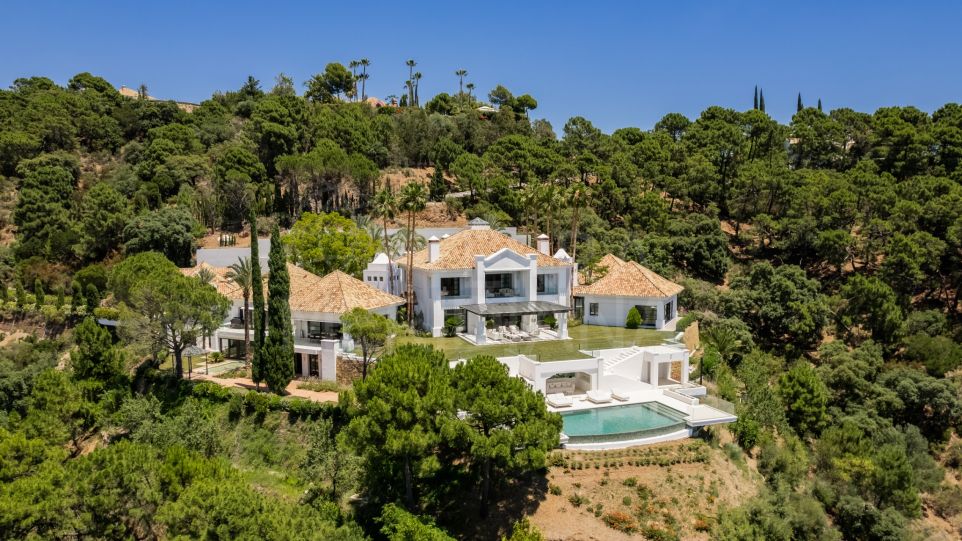 Casa Magda: Un Oasis moderne raffiné à vendre à La Zagaleta, Benahavis