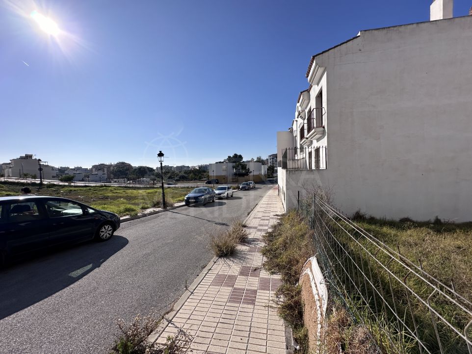 Introducing a plot for sale in central Estepona spanning 220 square meters