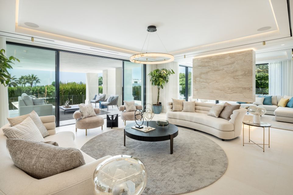 Stunning 6-Bedroom Villa for Sale in Prestigious Sierra Blanca
