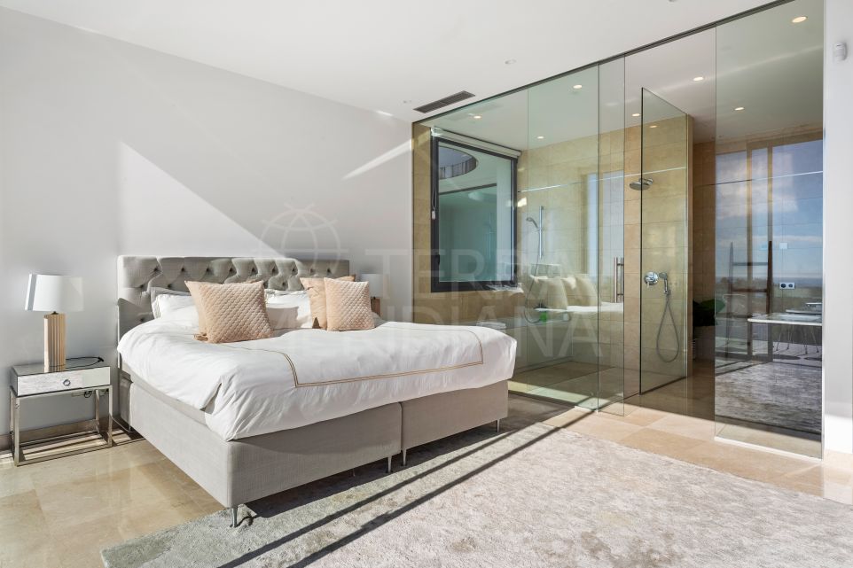 Exceptional 5-Bedroom Villa for sale with spectacular Sea Views in La Alqueria