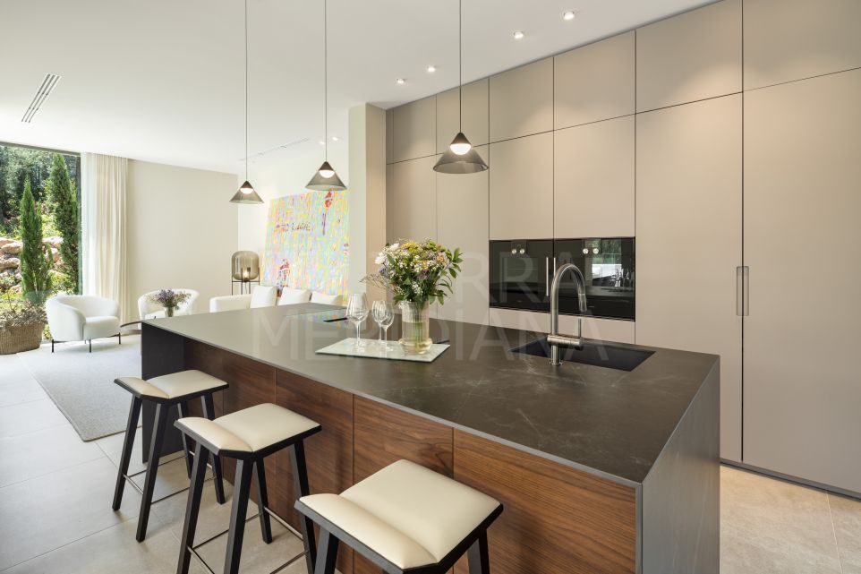 A Modern Masterpiece with 6 Bedrooms for sale in La Cerquilla