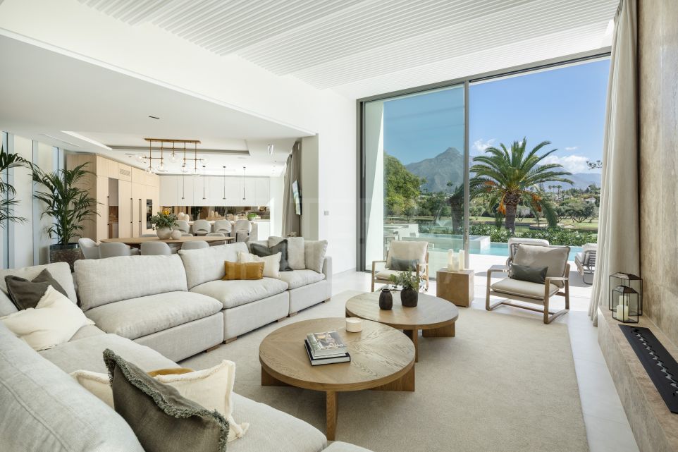 Stunning newly built 5-bedroom villa for sale in the prestigious Las Brisas, Nueva Andalucia