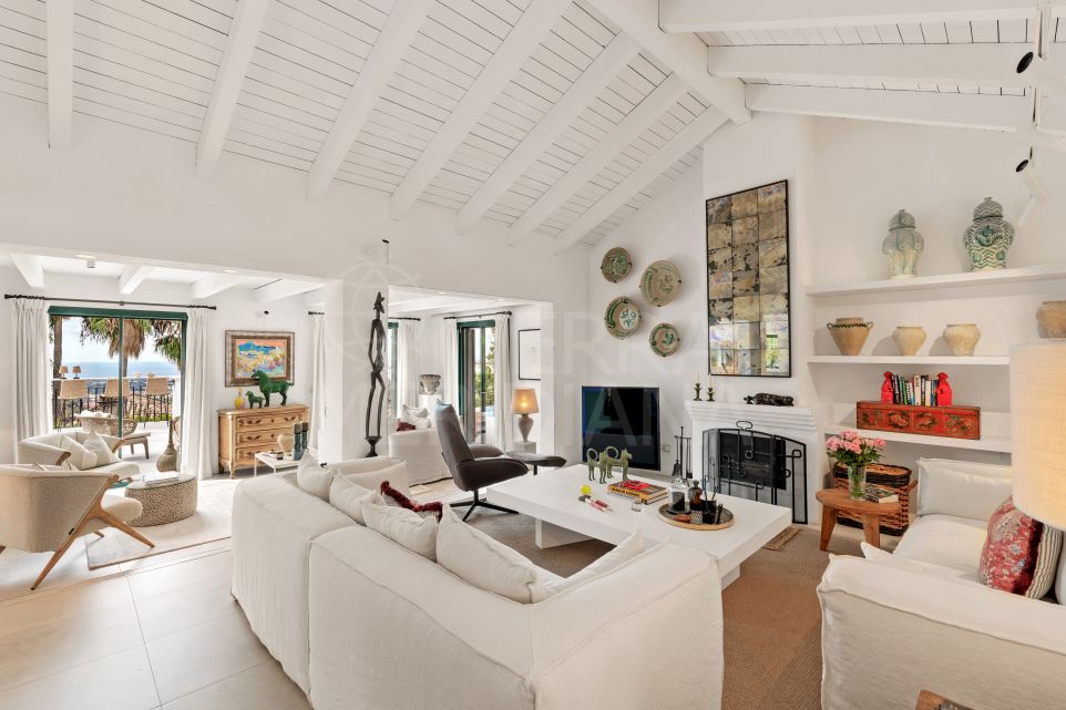 Villa Fabiola - Charmante villa à vendre avec vue panoramique sur la mer à El Madronal, Benahavis