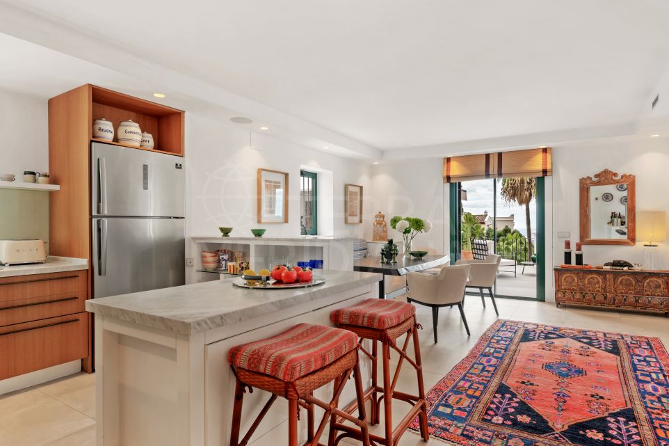 Villa Fabiola - Charmante villa à vendre avec vue panoramique sur la mer à El Madronal, Benahavis