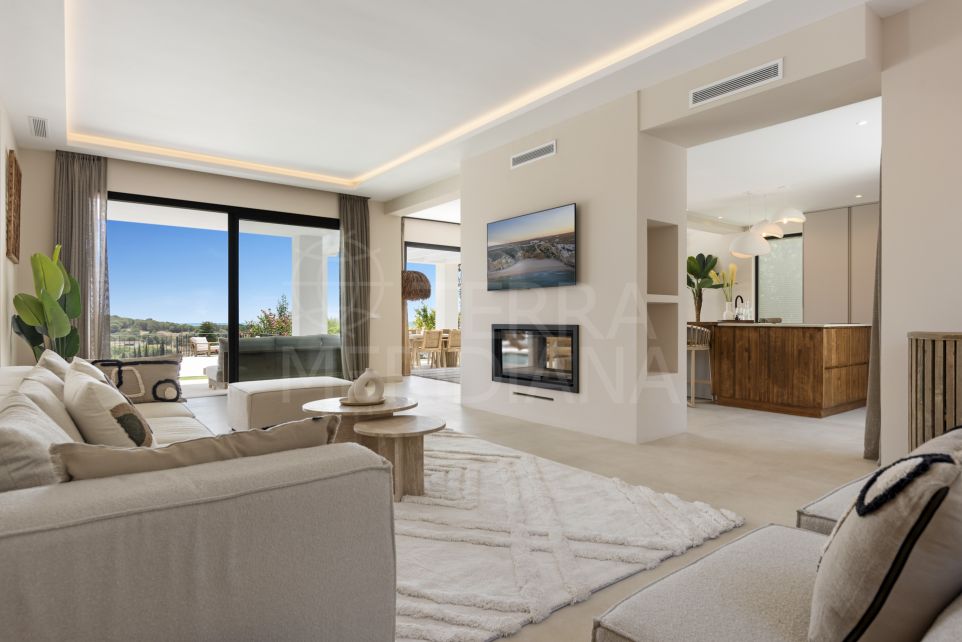 Contemporary Paradise: Villa with Postcard-Perfect Views for Sale in Paraiso Alto, Benahavis