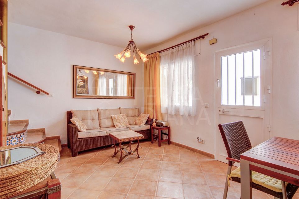 Casa mata tradicional en alquiler en el casco antiguo a 150m de la playa