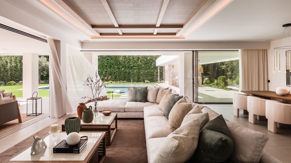 Elegant Golf Valley Villa with Modern Upgrades for Sale in Nueva Andalucia, Marbella