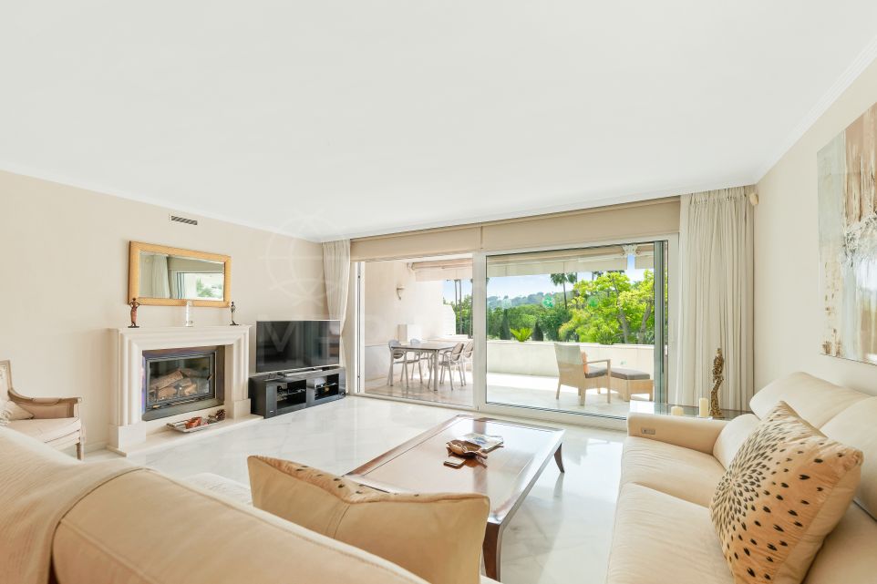 Spacious Apartment with Modern Potential for Sale in Los Granados Golf, Nueva Andalucia, Marbella