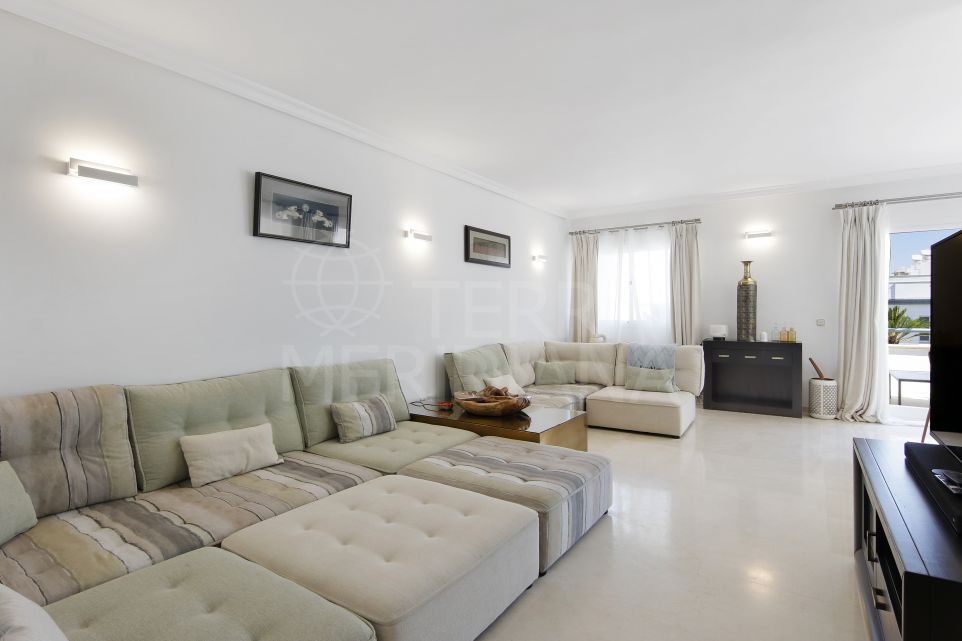 Пентхаус на продажу в Dominion Beach, Эстепона
