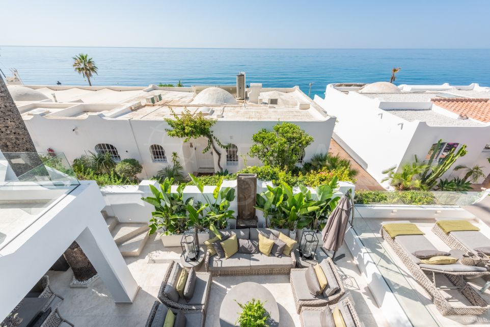 Scandi-Inspired Renovated Bungalow for sale in beachfront Oasis Club, Marbella Golden Mile