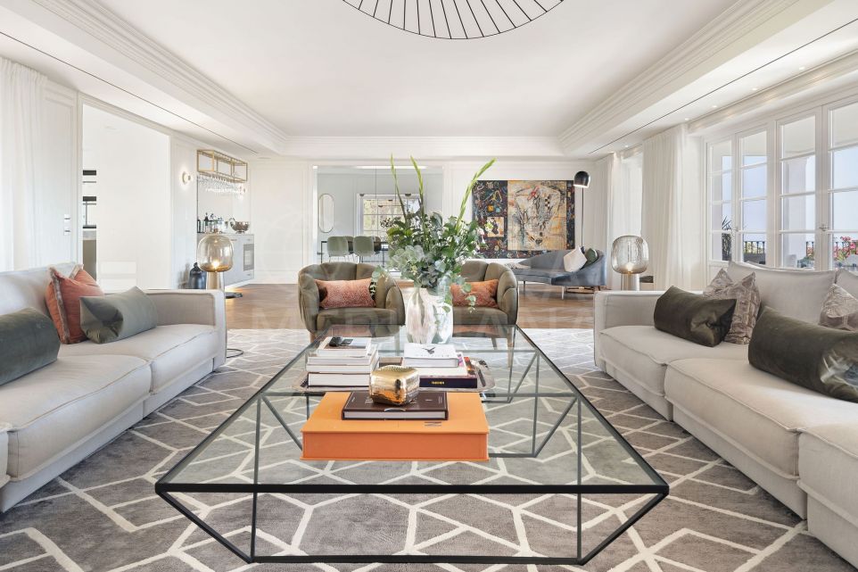 Villa Excepcional con Vistas al Mar en Venta en Sierra Blanca, Marbella Milla de Oro