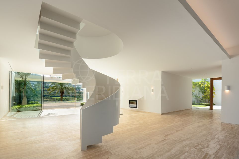 Nouvelle villa moderne de 5 chambres à vendre en première ligne de golf Cortesin, Casares