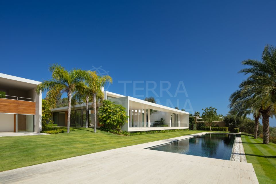 Nouvelle villa moderne de 5 chambres à vendre en première ligne de golf Cortesin, Casares