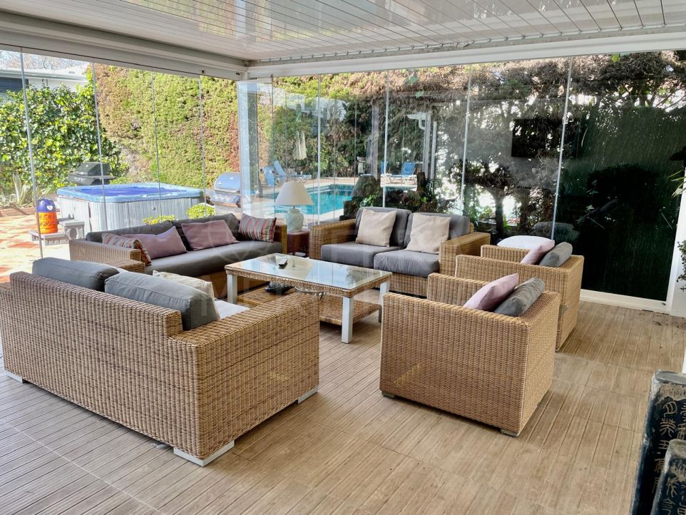 Fully licensed refurbished 8 bedroom boutique hotel for sale in San Pedro, 5 minutes from Puerto Banus