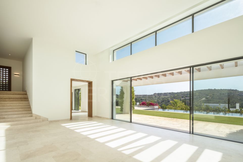 Villa de lujo en primera línea de golf de 5 dormitorios en venta en Cortesin Golf, Casares