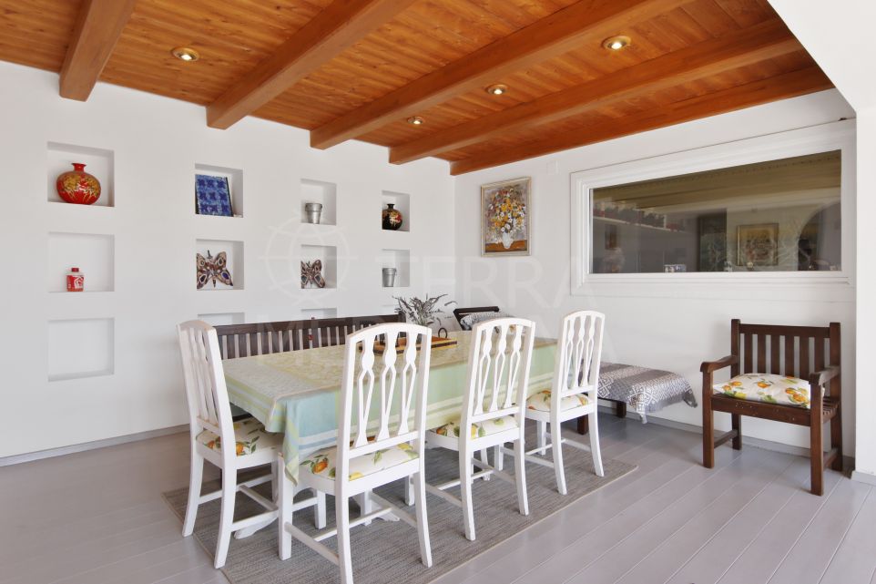 Beautiful villa hideaway for sale in Fuente del Espanto, Benahavis