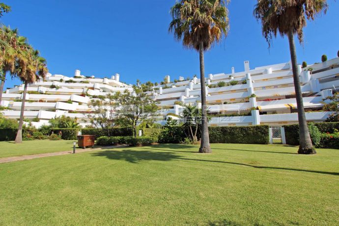 Beachside apartment Marbella - Parque del Sol Guadalmina Baja