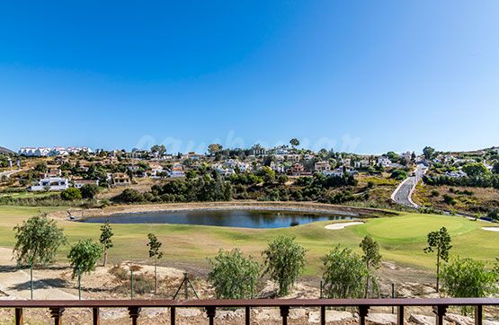 Estepona, Fantastic new penthouse option in Estepona, close to town & popular golf courses.