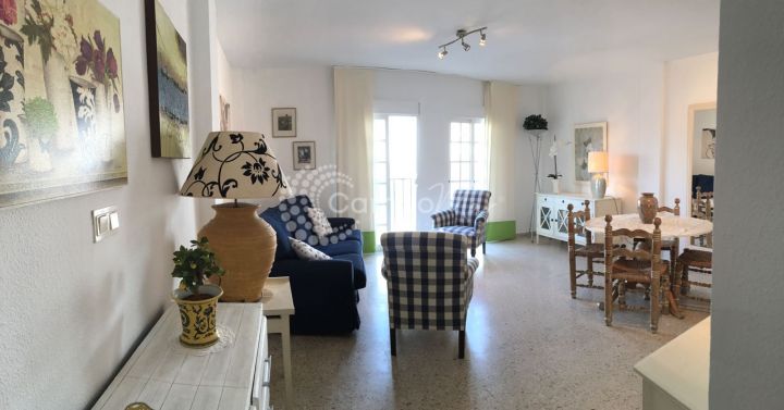 Estepona, Second line to the beach in the heart of Estepona, apartment for sale
