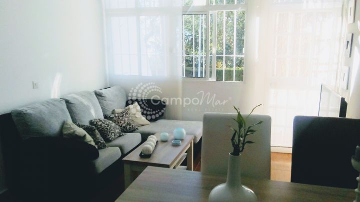 Estepona, Reformed studio apartment for sale in the popular area of Seghers