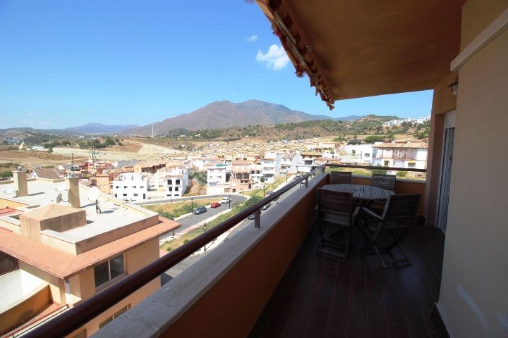 Estepona, En alquiler para larga temporada, piso muy coqueto y listo para su ocupación
