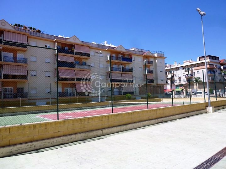 Estepona, Alquiler larga temporada, piso super espacioso y completamente amueblado en Estepona