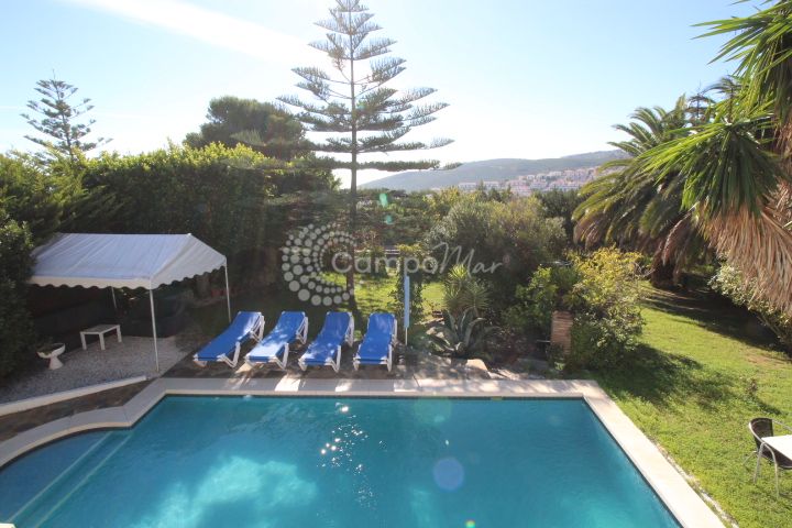 Manilva, Villa familiar situada en una gran parcela en Hacienda Guadalupe, Manilva