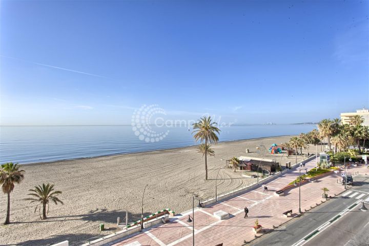 Estepona, Estepona beachfront apartment renovated to a fantastic standard