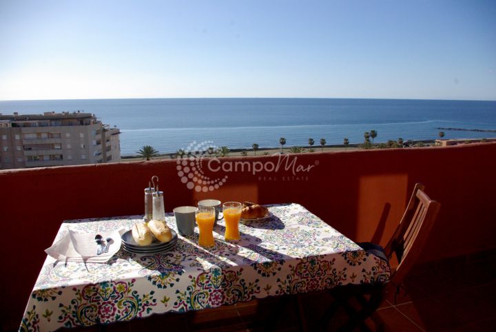 Estepona, Piso en alquiler de corta temporada con vistas preciosas al mar en Estepona