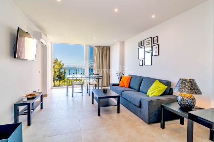 Estepona, Fantástico apartamento a la venta con vistas a Playa del Cristo en Estepona