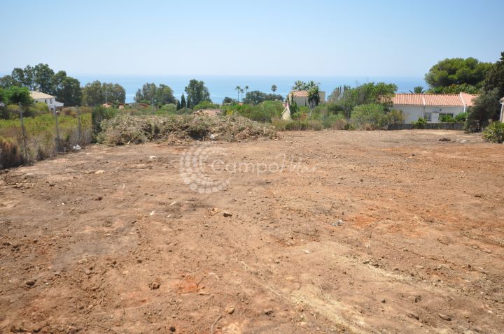 Sotogrande, Fantastic building plot for independant villa in San Diego, Sotogrande with great sea views