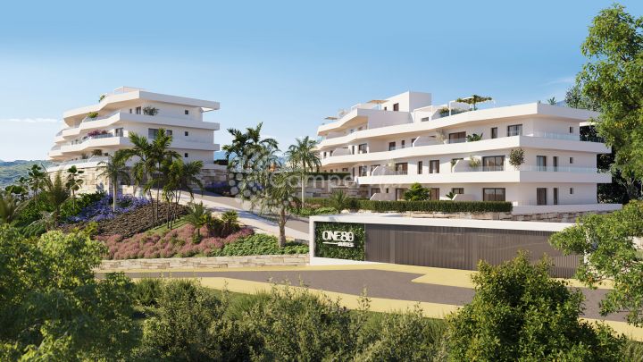 Estepona, Exclusive boutique urbanization with modern design homes with wonderful terraces or private gardens and spectacular views of the Mediterranean.