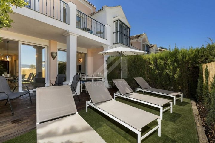 Town Houses for sale in Nueva Andalucia