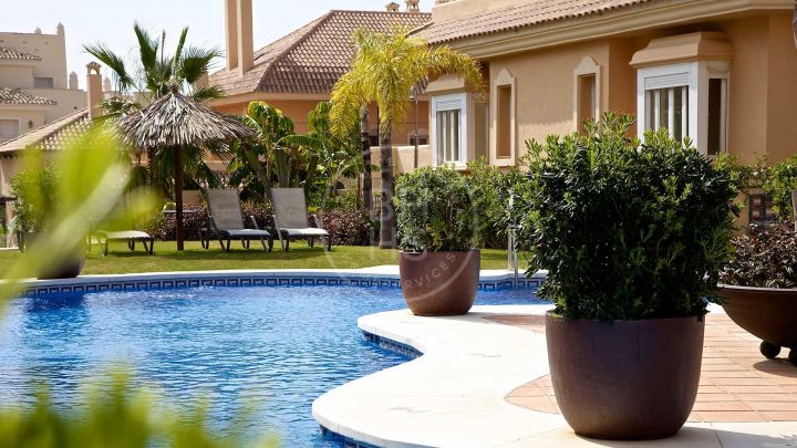 Ground Floor Apartments for sale in Nueva Andalucia