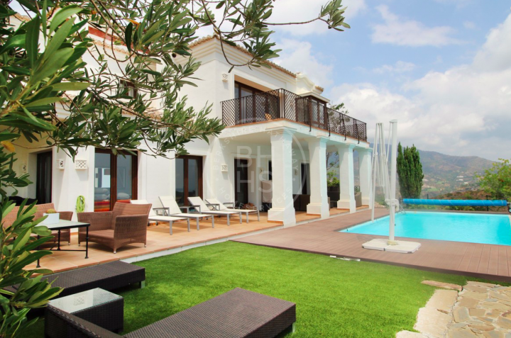 Properties for sale in Benahavis Centro, Benahavis
