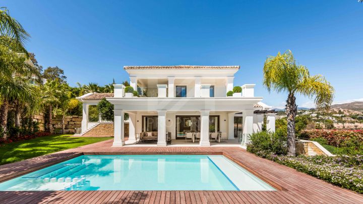 Properties for sale in Brisas del Golf, Nueva Andalucia