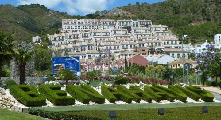 Properties for sale in Benahavis Centro, Benahavis