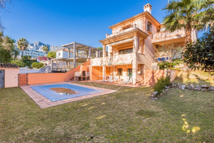 Villas for sale in Marbella