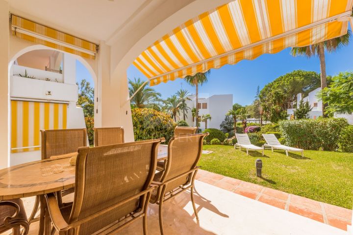 Ground Floor Apartments for sale in Nueva Andalucia